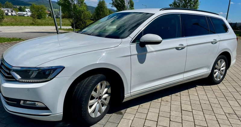 Volkswagen Passat cena 34900 przebieg: 306000, rok produkcji 2016 z Nekla małe 407